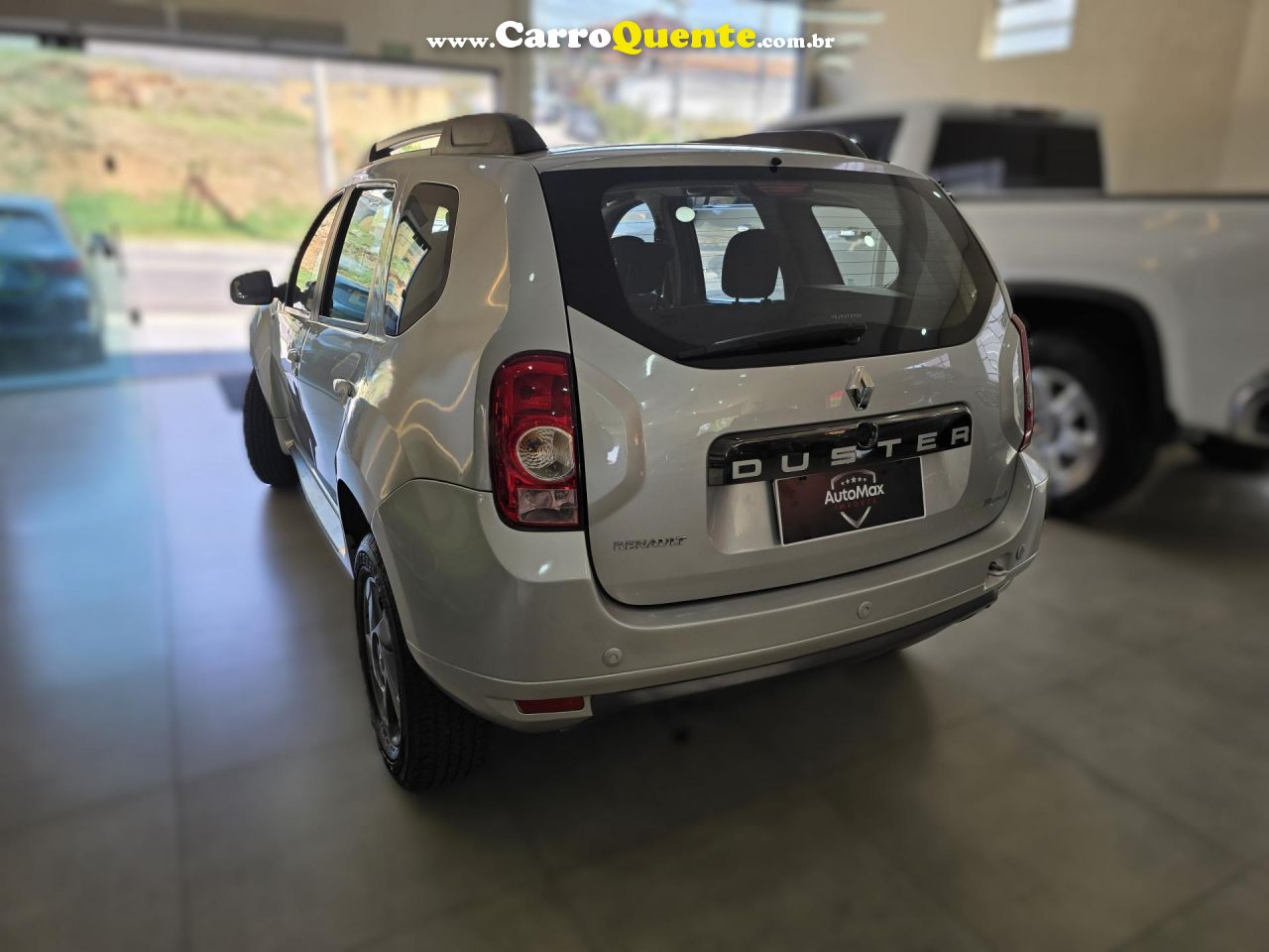 RENAULT   DUSTER TECHROAD 2.0 HI-FLEX 16V AUT.   PRATA 2014 2.0 GASOLINA - Loja