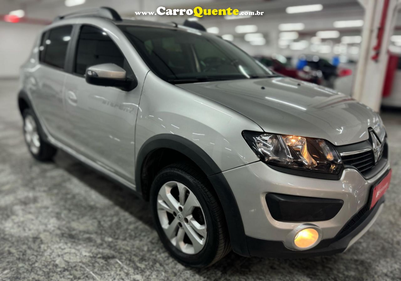 RENAULT   SANDERO STEPWAY FLEX 1.6 16V 5P   PRATA 2017 1.6 FLEX - Loja