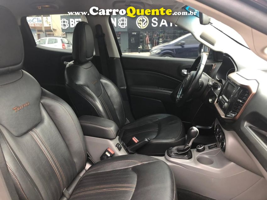 Fiat TORO 2.0 16V TURBO DIESEL VOLCANO 4WD AT9 - Loja