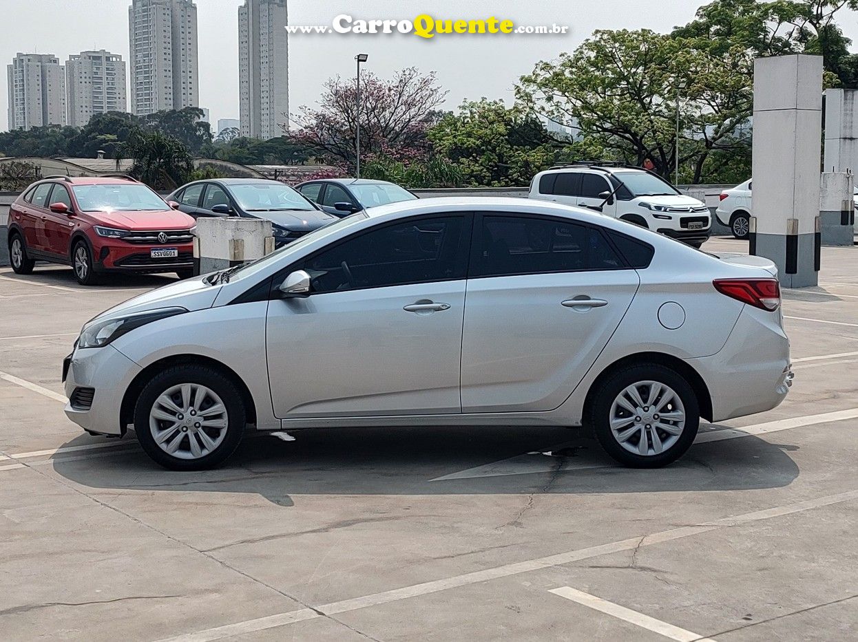 HYUNDAI HB20S 1.6 COMFORT PLUS 16V - Loja