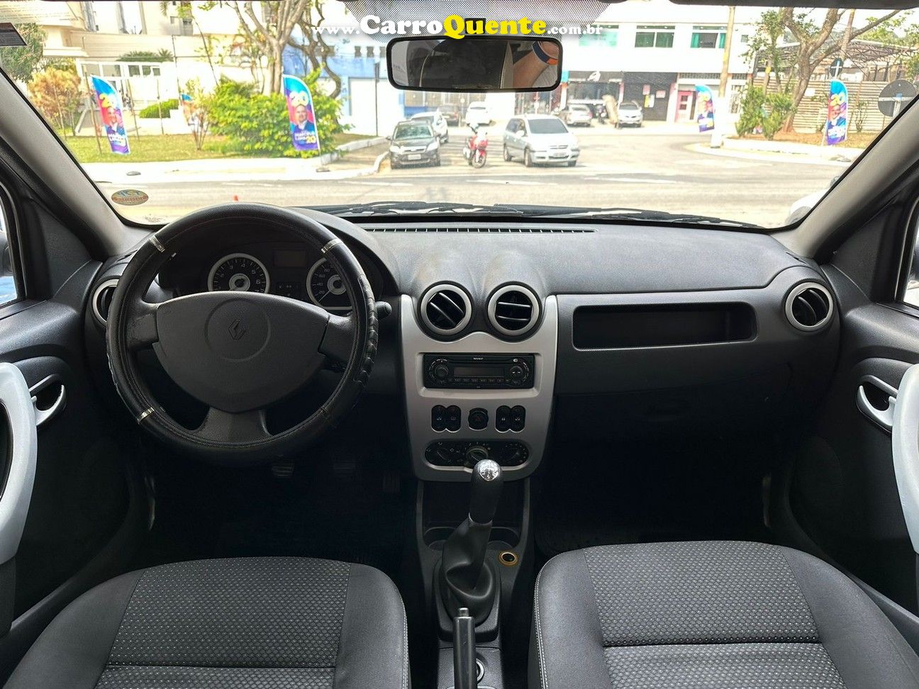 RENAULT SANDERO 1.6 STEPWAY 16V - Loja