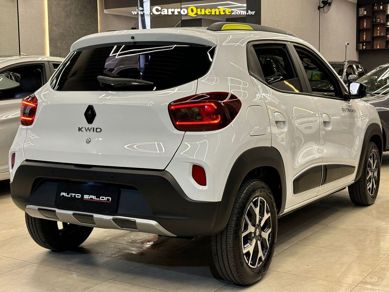 RENAULT KWID 1.0 12V SCE OUTSIDER - Loja