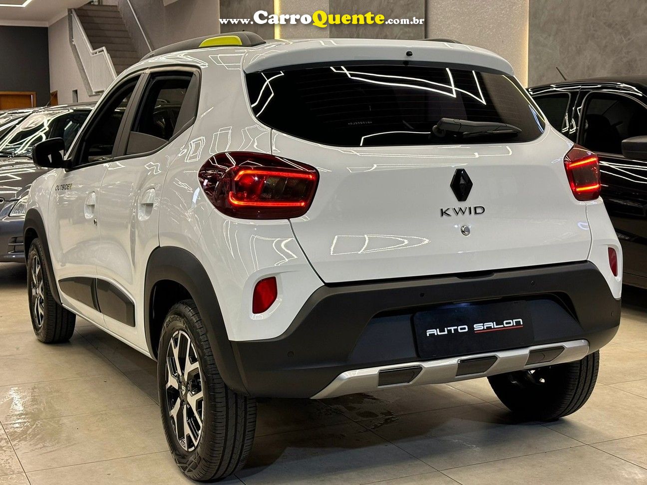 RENAULT KWID 1.0 12V SCE OUTSIDER - Loja