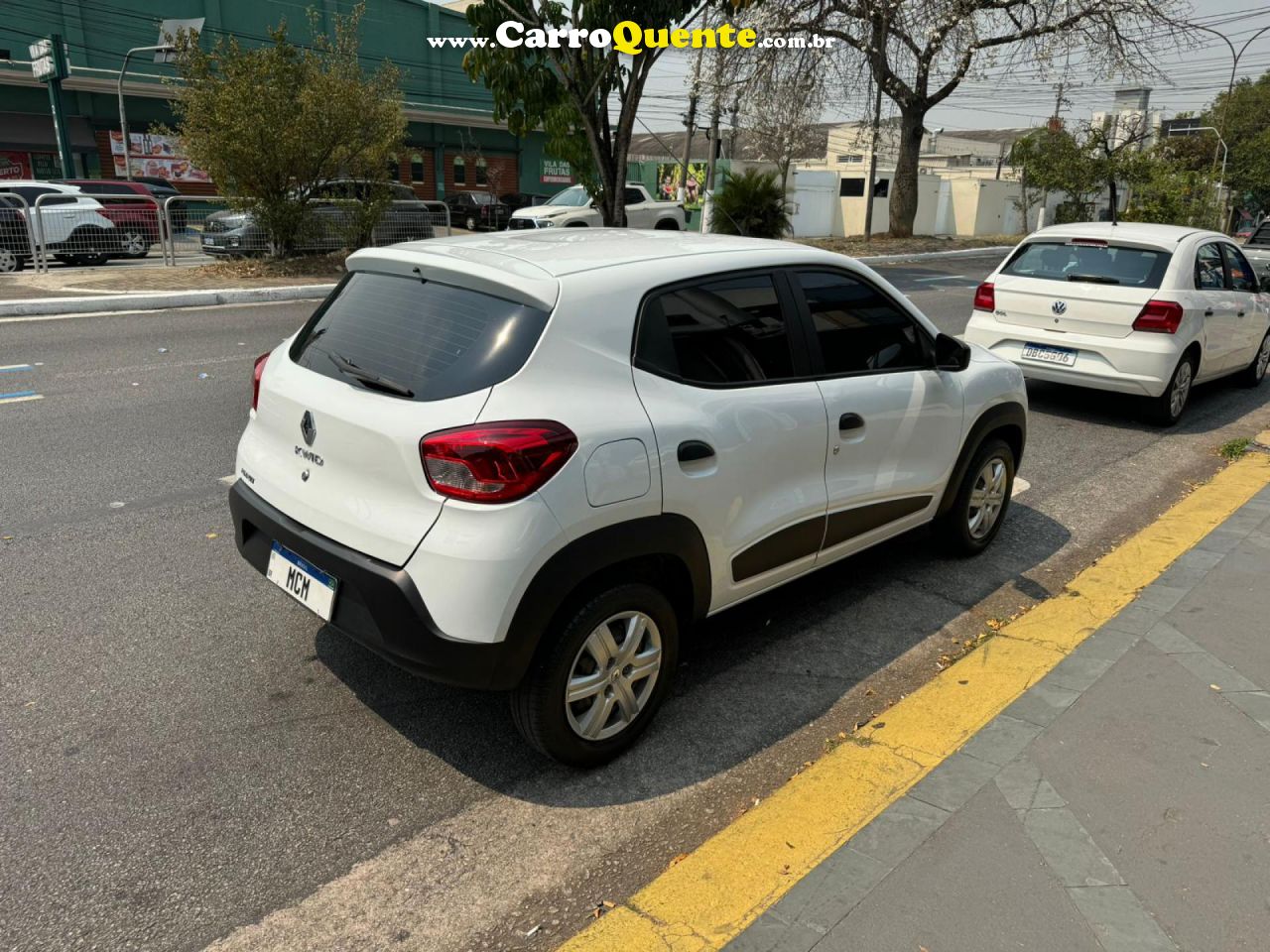 RENAULT   KWID ZEN 1.0 FLEX 12V 5P MEC.   BRANCO 2020 1.0 FLEX - Loja