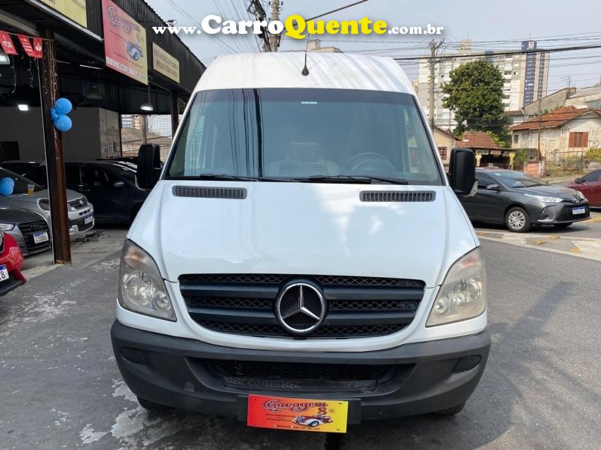 Mercedes-Benz Sprinter 311 CDI STREETF FURGÃO - Loja