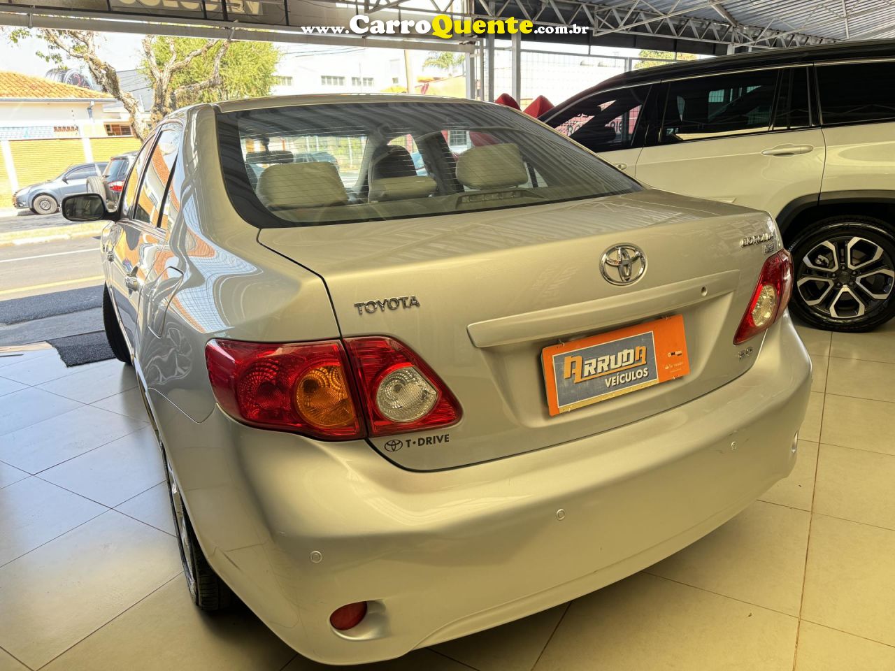 TOYOTA   COROLLA XEI 2.0 FLEX 16V AUT.   PRATA 2011 2.0 FLEX - Loja