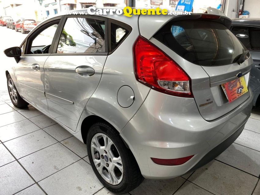 Ford FIESTA 1.6 SE HATCH 16V FLEX 4P POWERSHIFT - Loja