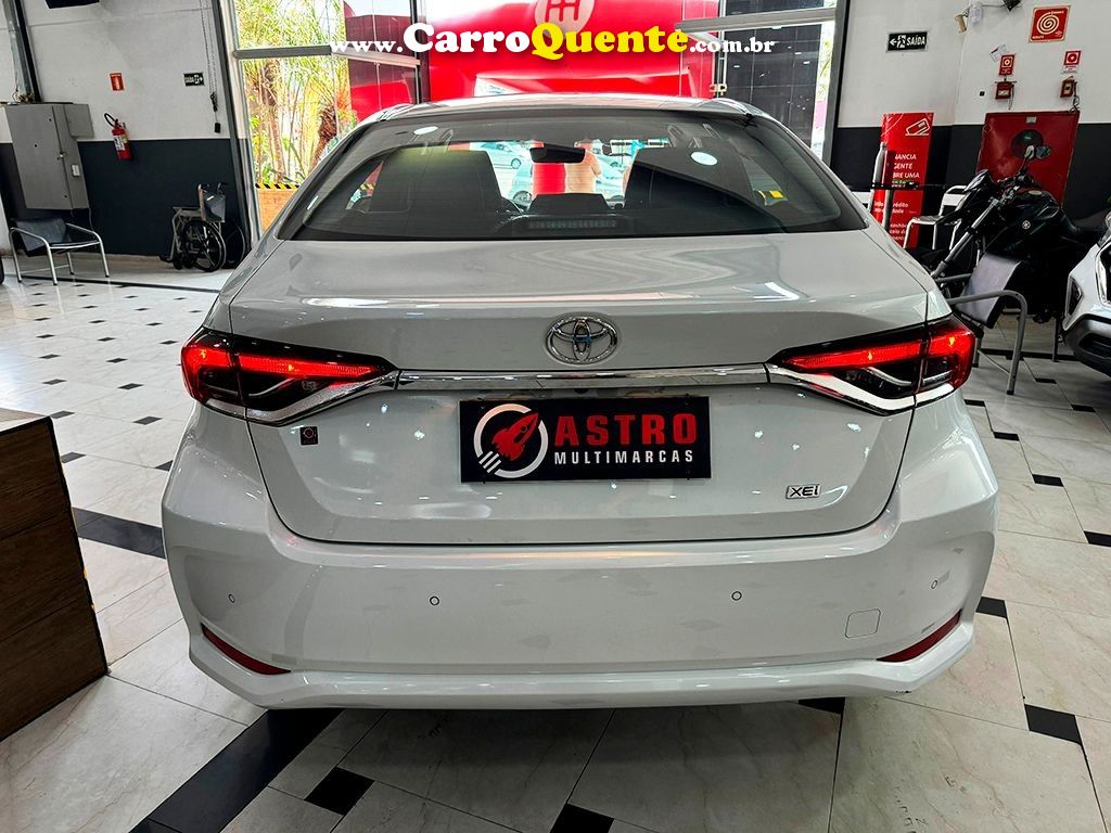 TOYOTA COROLLA 2.0 XEI - Loja