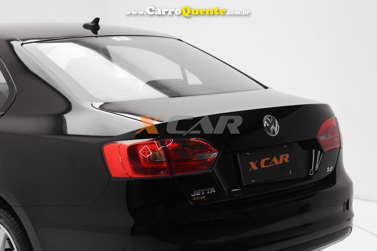 VOLKSWAGEN JETTA 2.0 COMFORTLINE - Loja