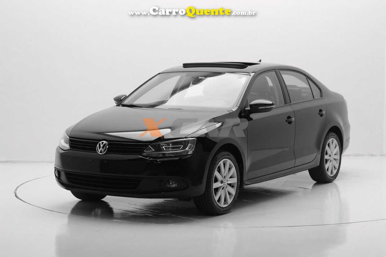 VOLKSWAGEN JETTA 2.0 COMFORTLINE - Loja