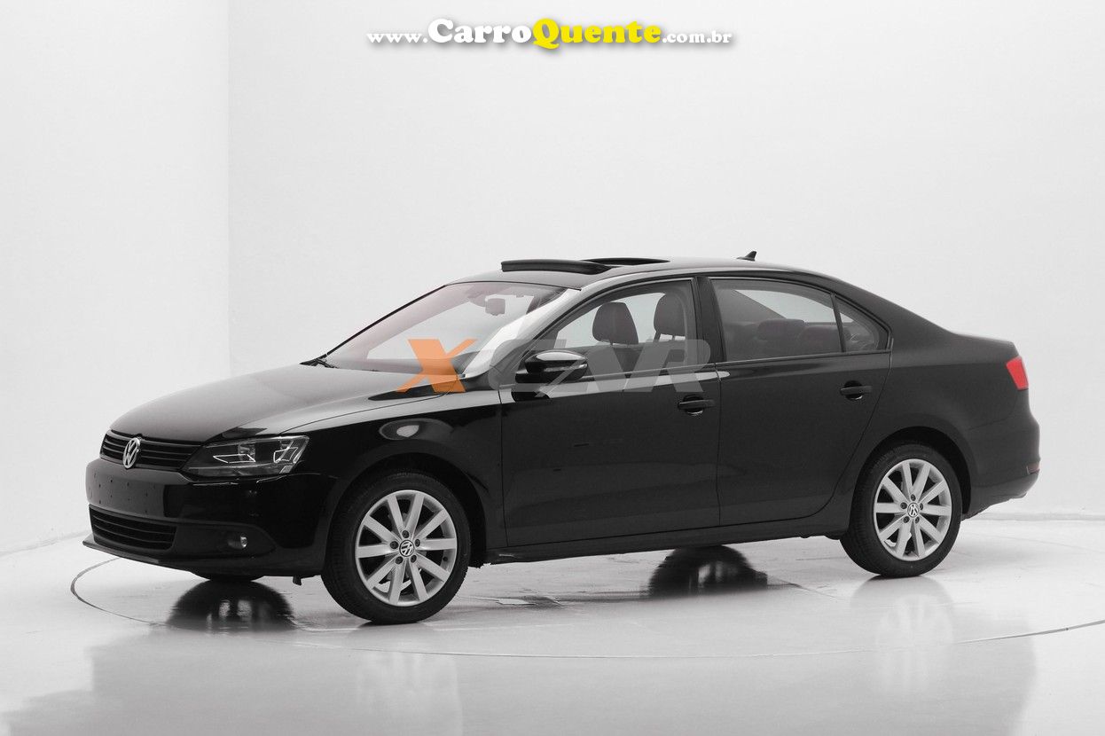 VOLKSWAGEN JETTA 2.0 COMFORTLINE - Loja