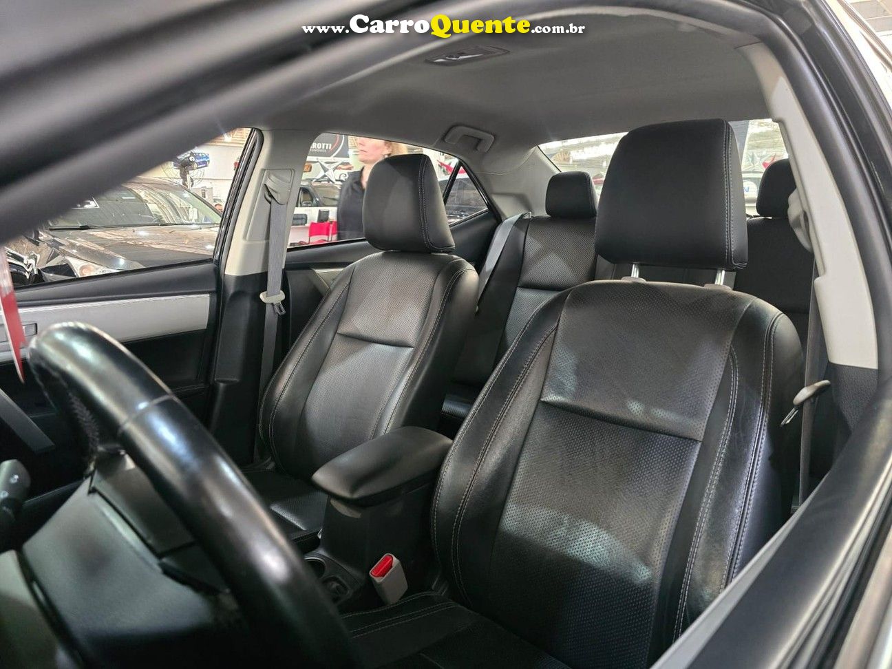 TOYOTA COROLLA 1.8 GLI 16V 2018 MUITO NOVO KM 68.000 !! - Loja