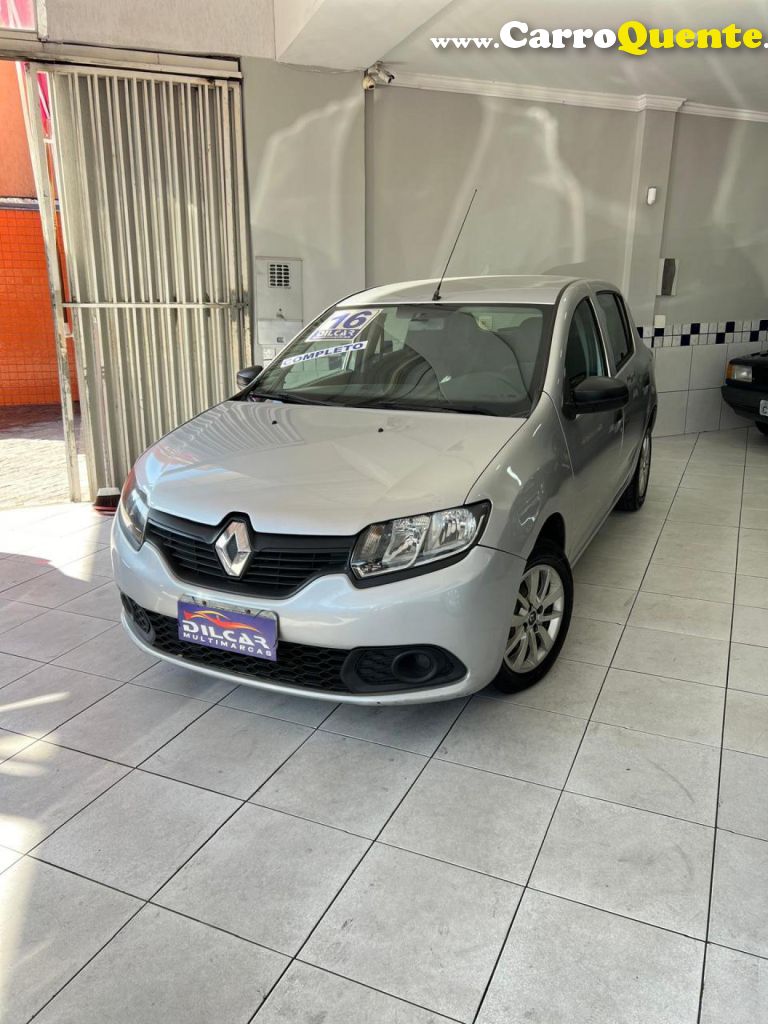 RENAULT   SANDERO AUTHENTIQUE HI-POWER 1.0 16V 5P   PRATA 2016 1.0 FLEX - Loja