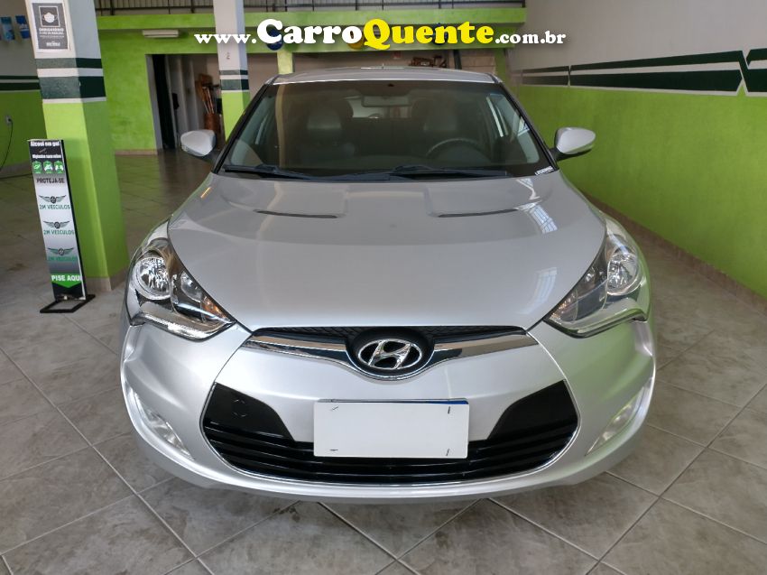 Hyundai VELOSTER 1.6 16V GASOLINA 3P AUTOMÁTICO - Loja