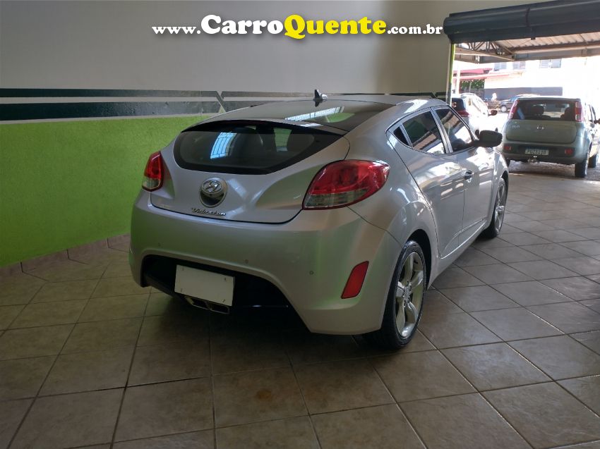 Hyundai VELOSTER 1.6 16V GASOLINA 3P AUTOMÁTICO - Loja