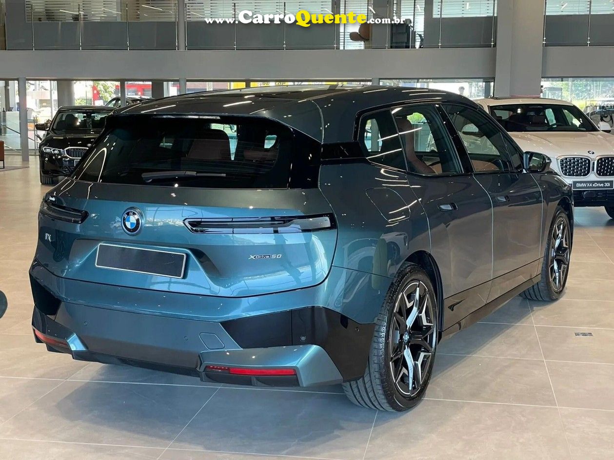 BMW IX XDRIVE50 SPORT - Loja