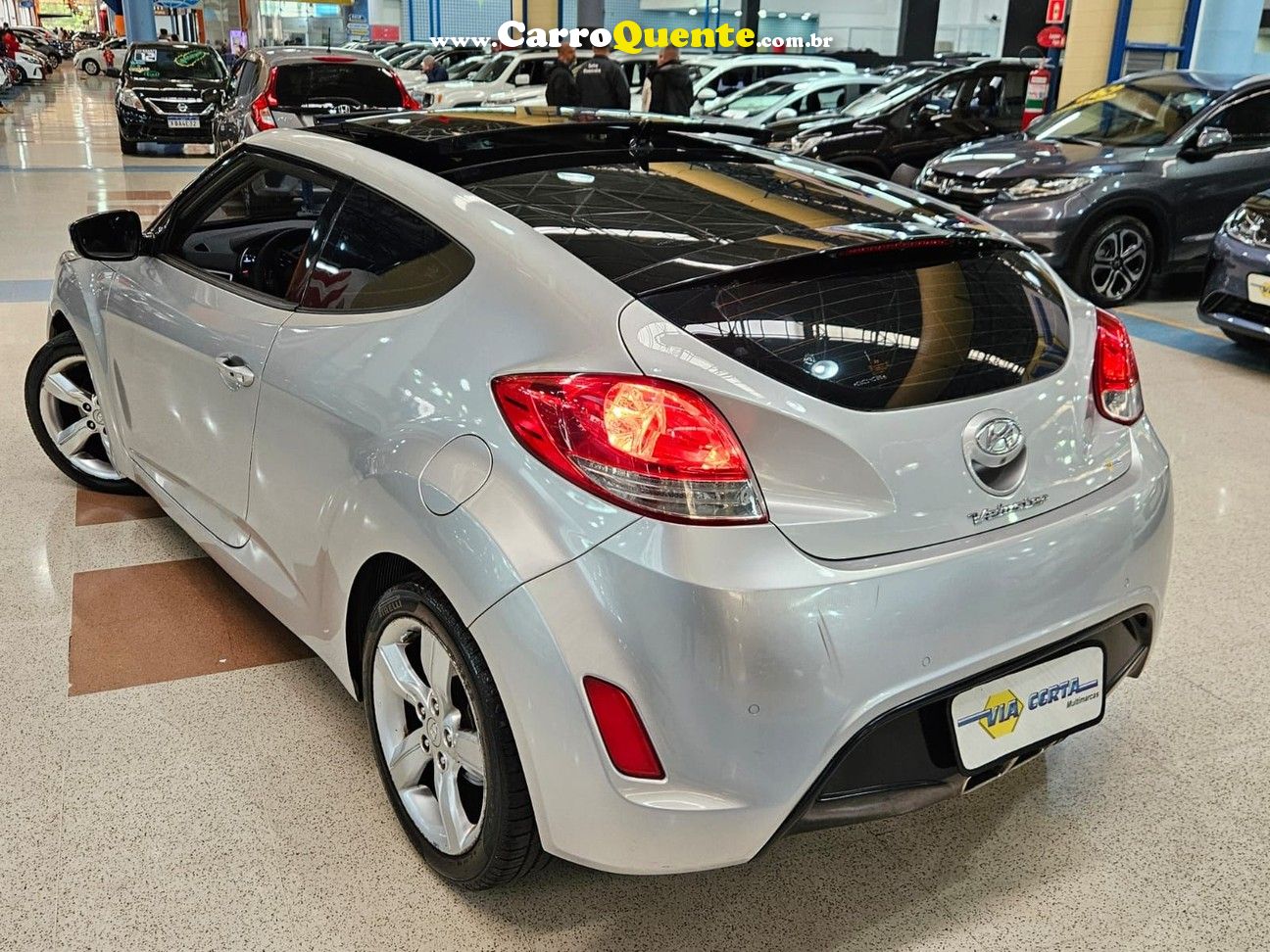 HYUNDAI VELOSTER 1.6 * C/ TETO SOLAR * - Loja