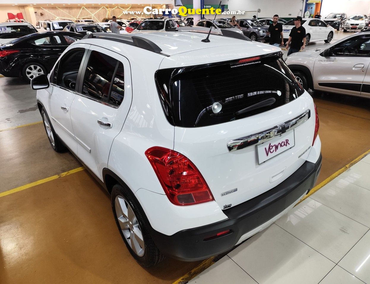 CHEVROLET TRACKER LTZ 1.8 FLEX AUTOM. - Loja