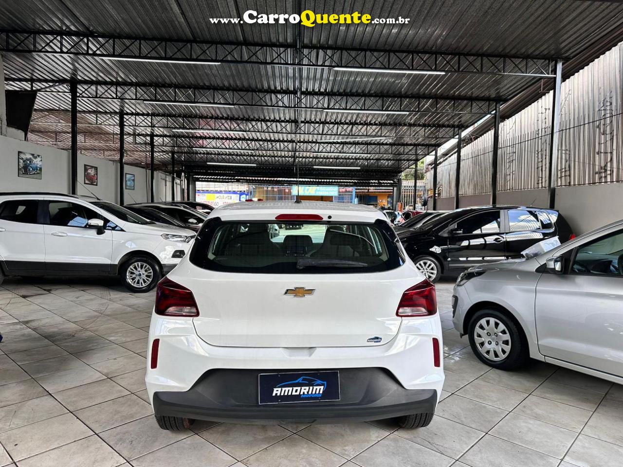 CHEVROLET   ONIX HATCH LT 1.0 12V TB FLEX 5P MEC.   BRANCO 2023 1.0 FLEX - Loja