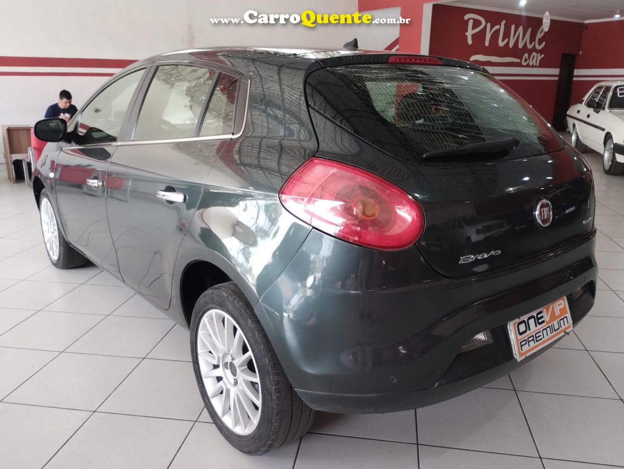 FIAT   BRAVO ABSOLUTE DUALOGIC 1.8 FLEX 16V 5P   CINZA 2014 1.8 FLEX - Loja