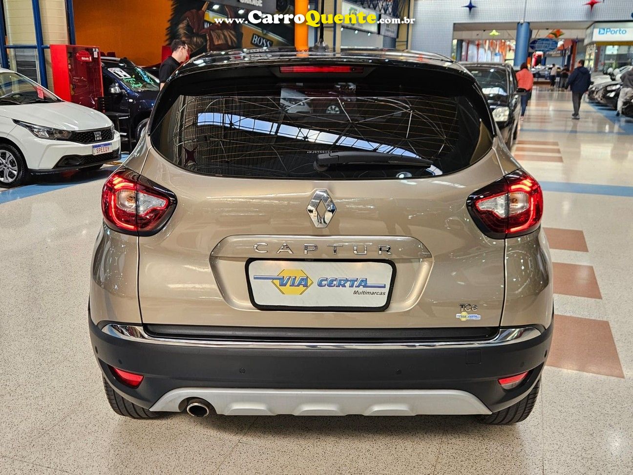 RENAULT CAPTUR 1.3 TURBO FLEX ICONIC * C/ APENAS 20.000 KM * - Loja