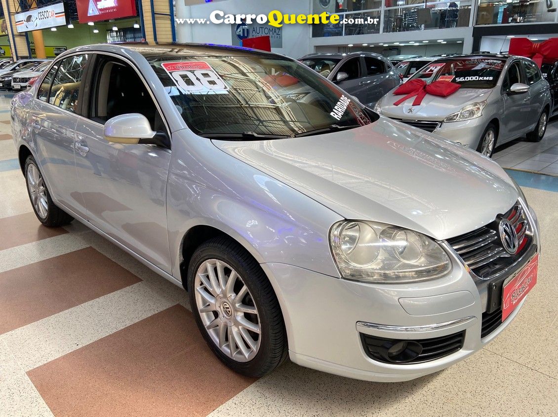 VOLKSWAGEN JETTA 2.5 I 20V 150CV - Loja