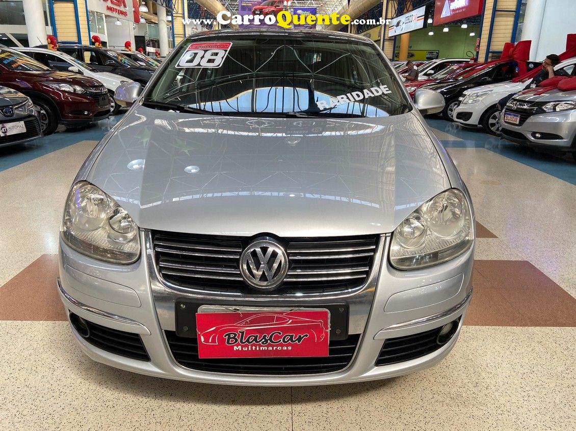 VOLKSWAGEN JETTA 2.5 I 20V 150CV - Loja