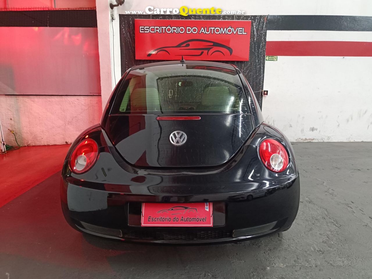 VOLKSWAGEN   NEW BEETLE 2.0 MI MEC.AUT.   PRETO 2009 2.0 GASOLINA - Loja