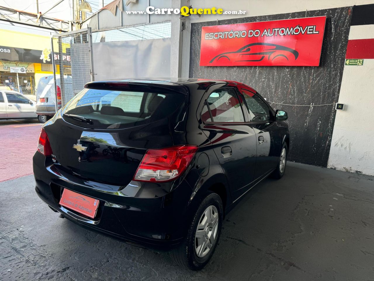 CHEVROLET   ONIX HATCH JOY 1.0 8V FLEX 5P MEC.   PRETO 2018 1.0 FLEX - Loja