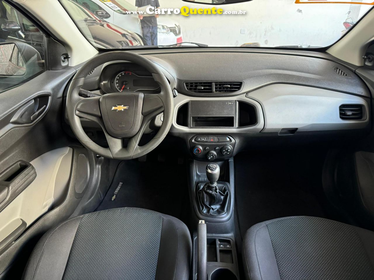 CHEVROLET   ONIX HATCH JOY 1.0 8V FLEX 5P MEC.   PRETO 2018 1.0 FLEX - Loja