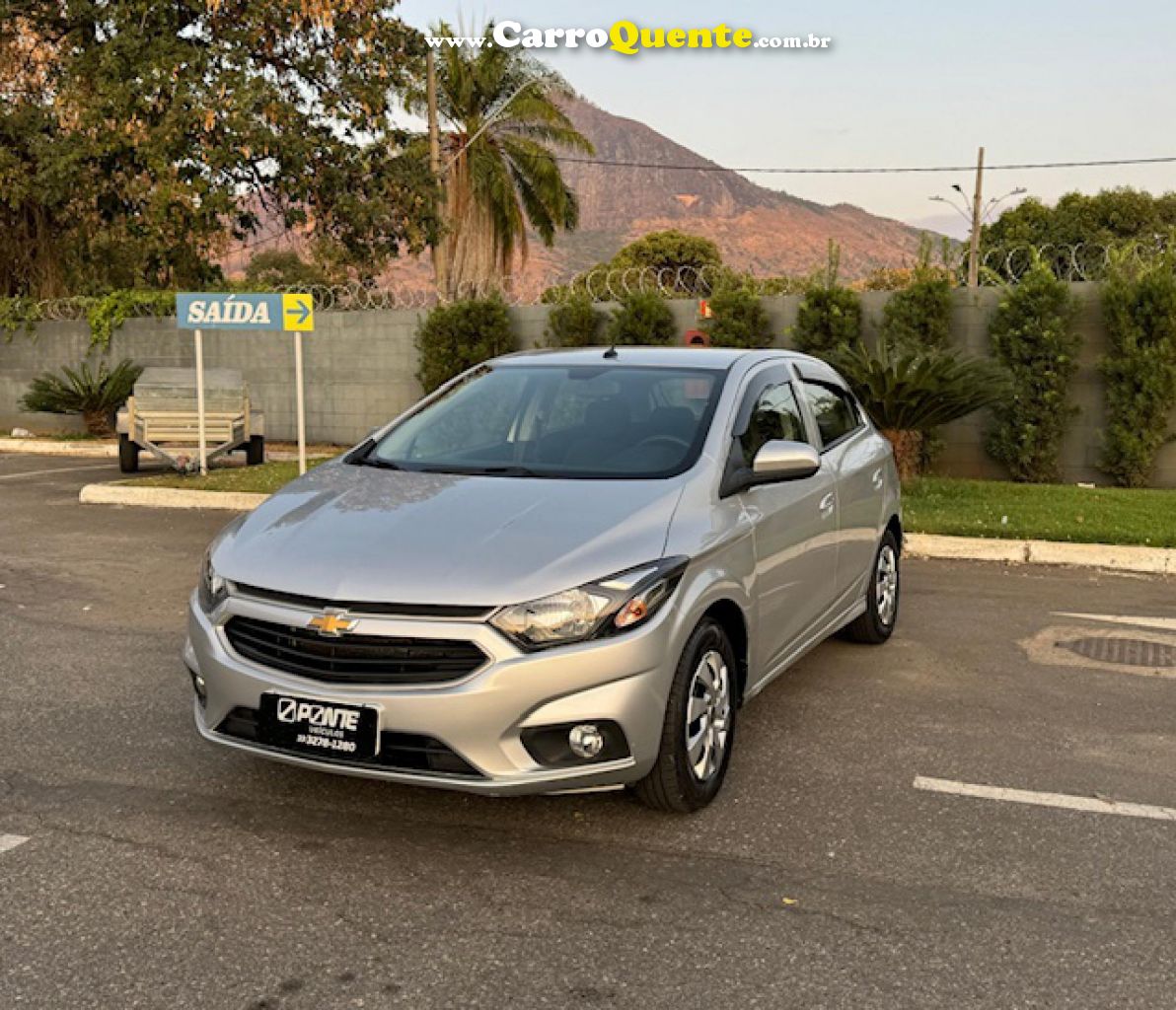 CHEVROLET   ONIX HATCH LT 1.0 8V FLEXPOWER 5P MEC.   PRATA 2018 1.0 FLEX - Loja