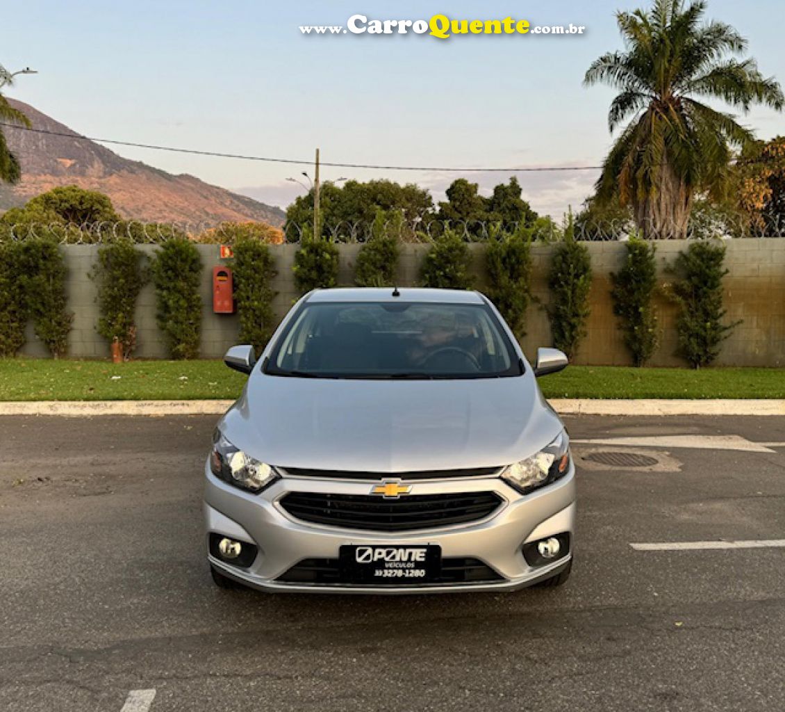 CHEVROLET   ONIX HATCH LT 1.0 8V FLEXPOWER 5P MEC.   PRATA 2018 1.0 FLEX - Loja