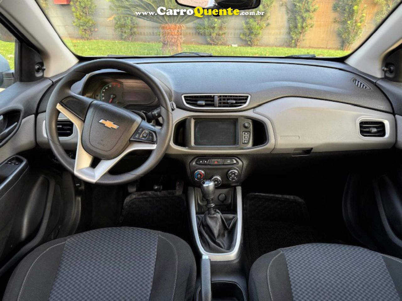 CHEVROLET   ONIX HATCH LT 1.0 8V FLEXPOWER 5P MEC.   PRATA 2018 1.0 FLEX - Loja