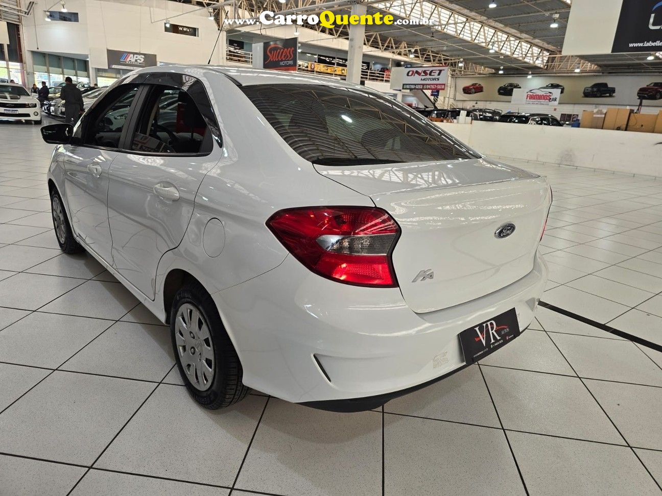 FORD KA + 1.0 SE 12V  MUITO NOVO KM 70.000 - Loja