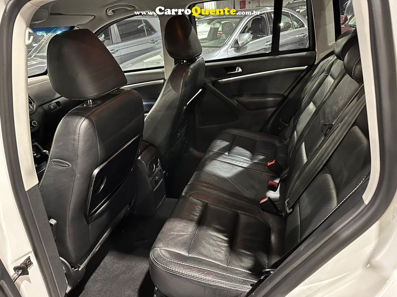 VOLKSWAGEN TIGUAN 2.0 TSI  TURBO 72.000KM BLINDADA!! - Loja