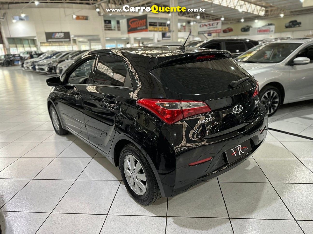 HYUNDAI HB20 1.6 COMFORT PLUS 16V  99.000KM NOVO!! - Loja