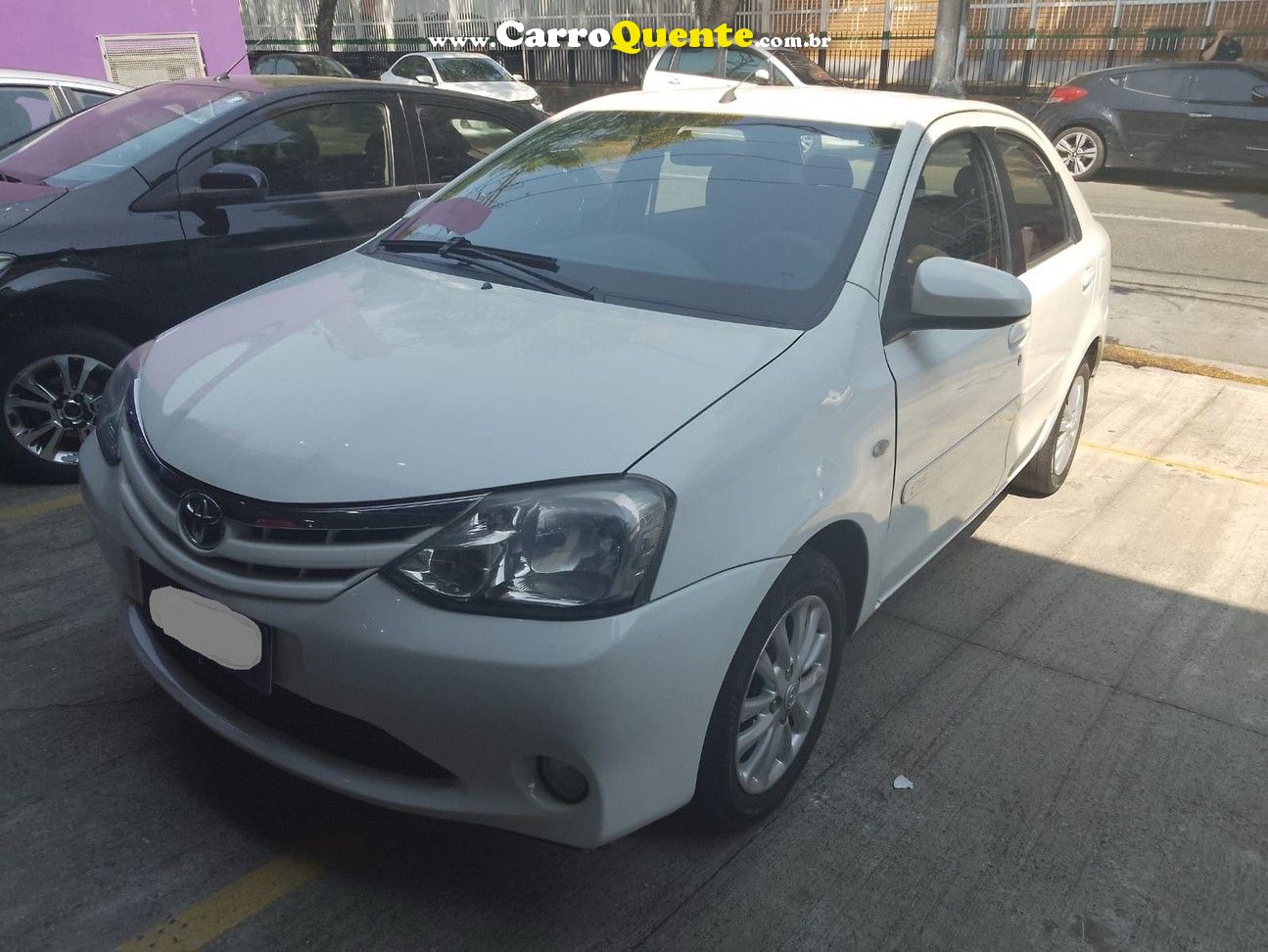 TOYOTA ETIOS 1.5 XLS SEDAN 16V - Loja