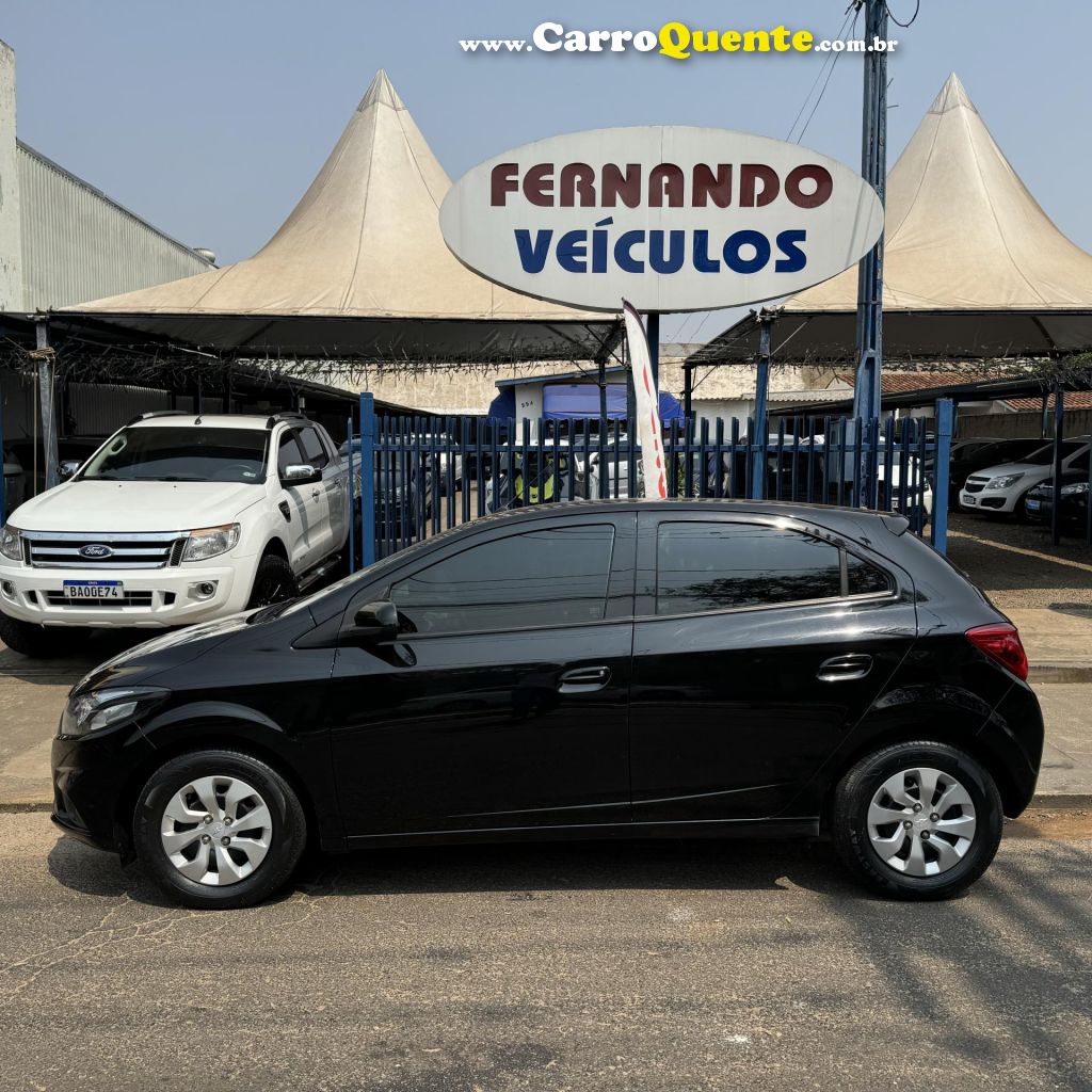 CHEVROLET   ONIX HATCH LT 1.0 8V FLEXPOWER 5P MEC.   PRETO 2019 1.0 FLEX - Loja