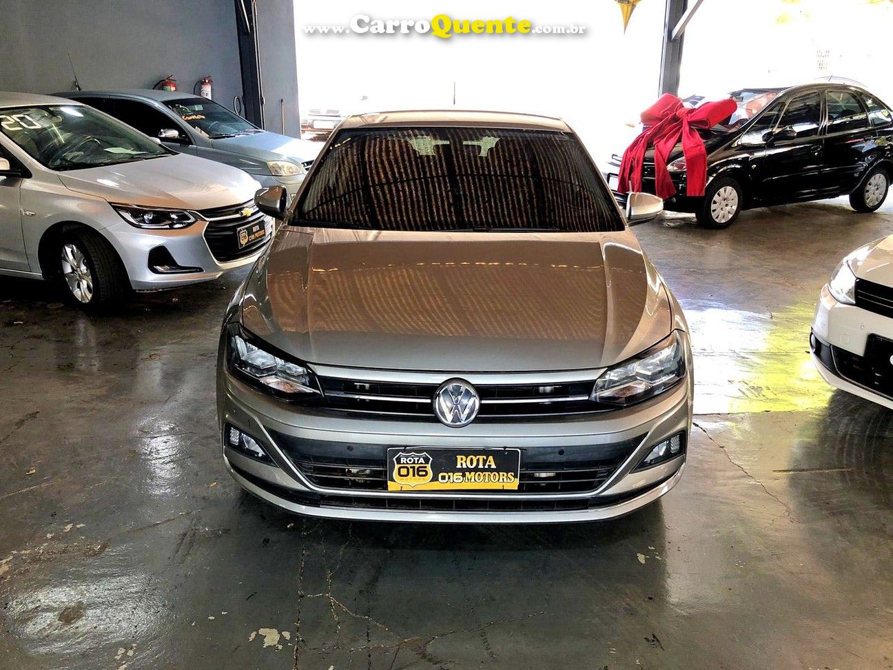 VOLKSWAGEN POLO 1.0 200 TSI HIGHLINE - Loja