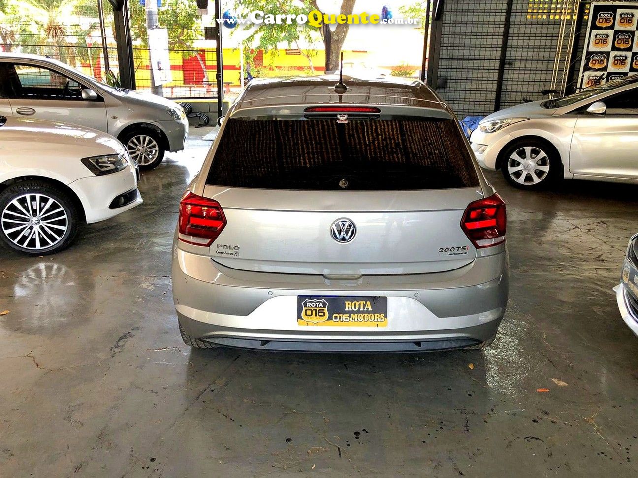 VOLKSWAGEN POLO 1.0 200 TSI HIGHLINE - Loja