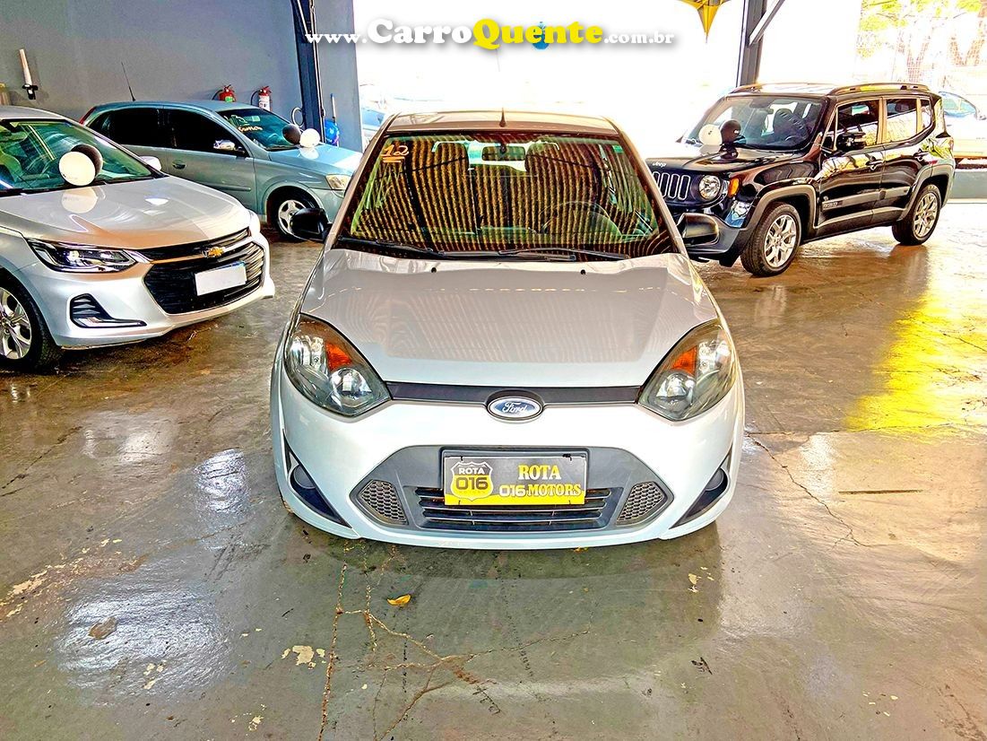 FORD FIESTA 1.6 MPI HATCH 8V - Loja