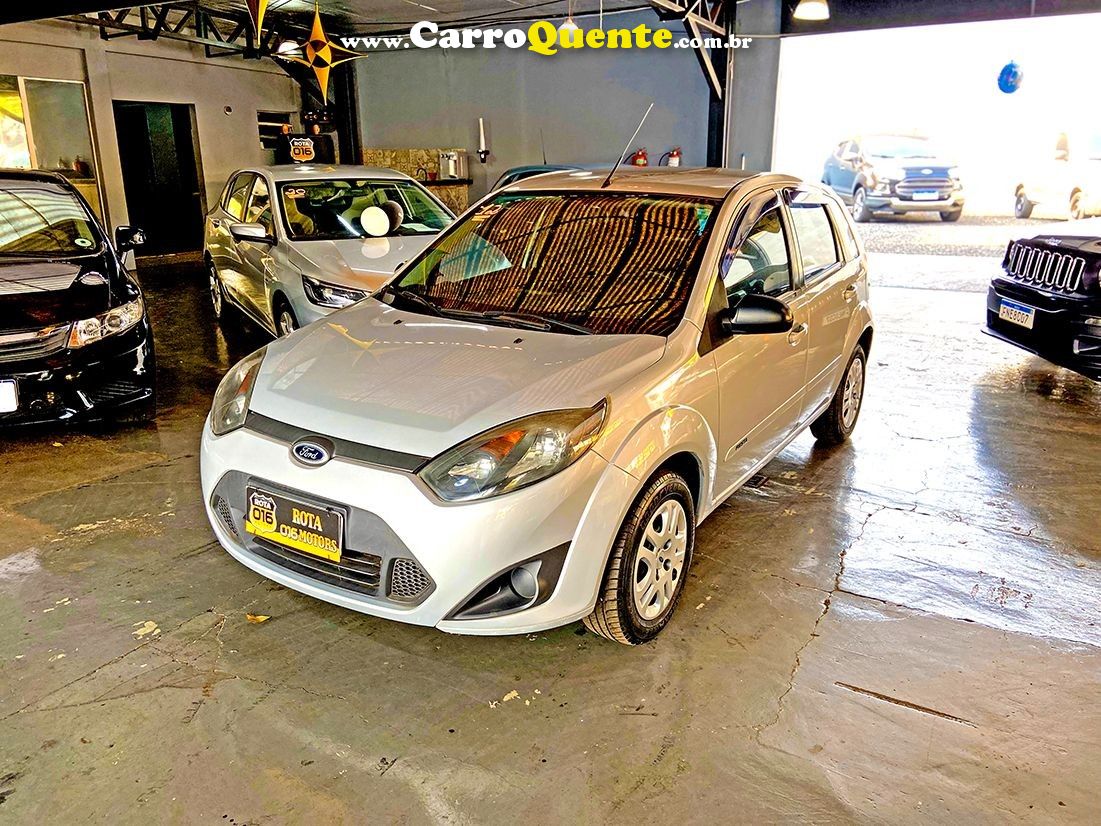 FORD FIESTA 1.6 MPI HATCH 8V - Loja