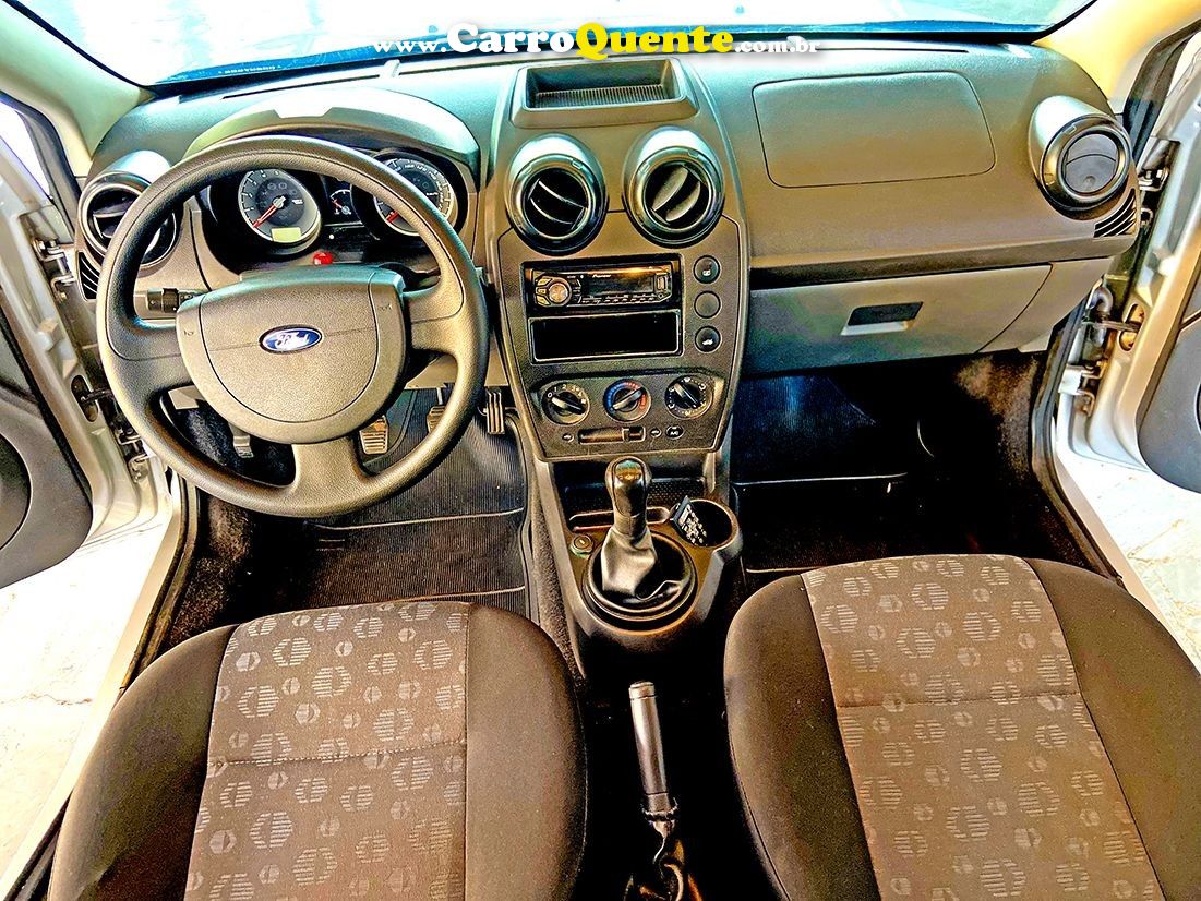 FORD FIESTA 1.6 MPI HATCH 8V - Loja