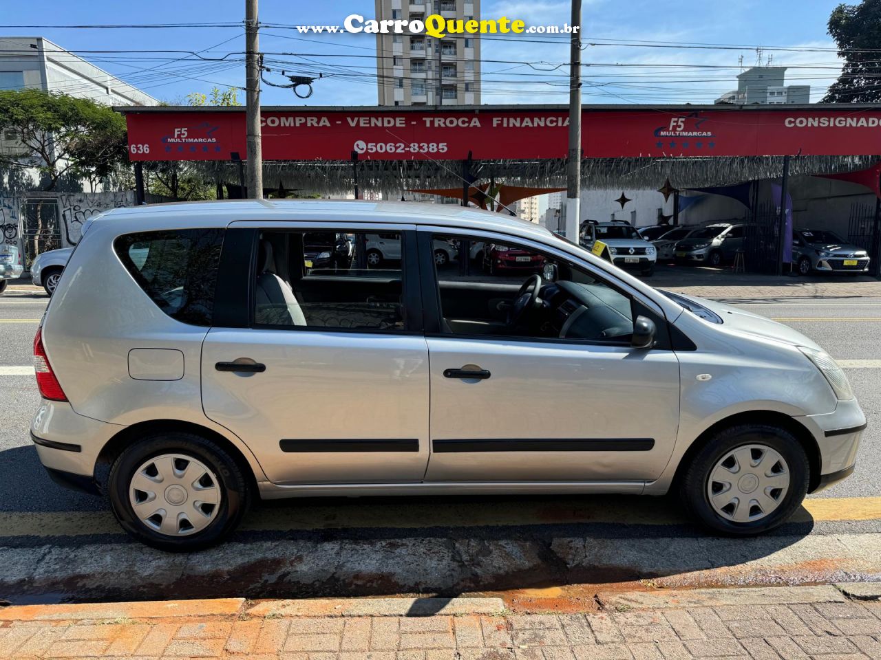 NISSAN   LIVINA 1.6 16V FLEX FUEL 5P   PRATA 2010 1.6 FLEX - Loja