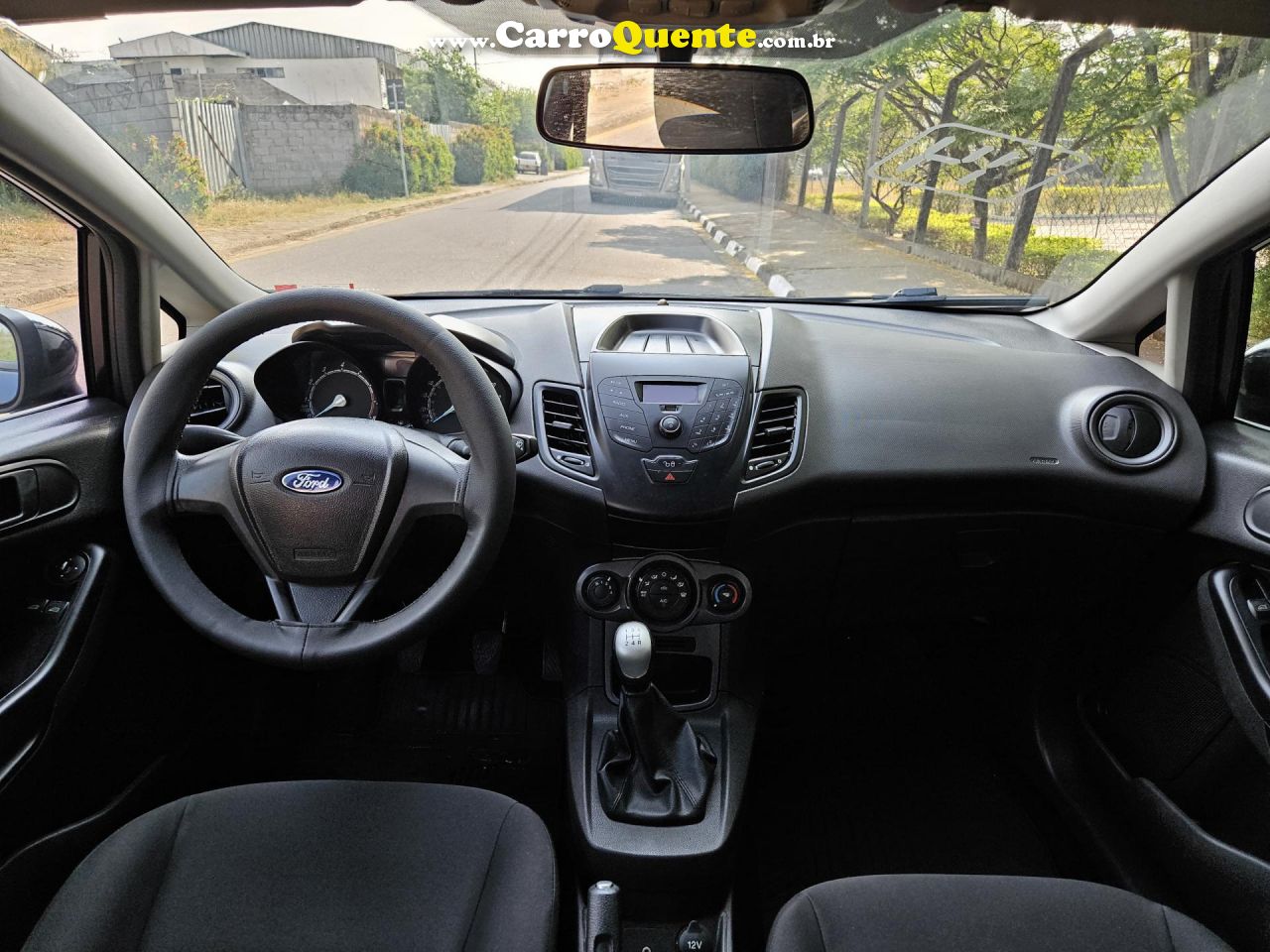 FORD   FIESTA 1.5 16V FLEX MEC. 5P   PRETO 2014 1.5 FLEX - Loja