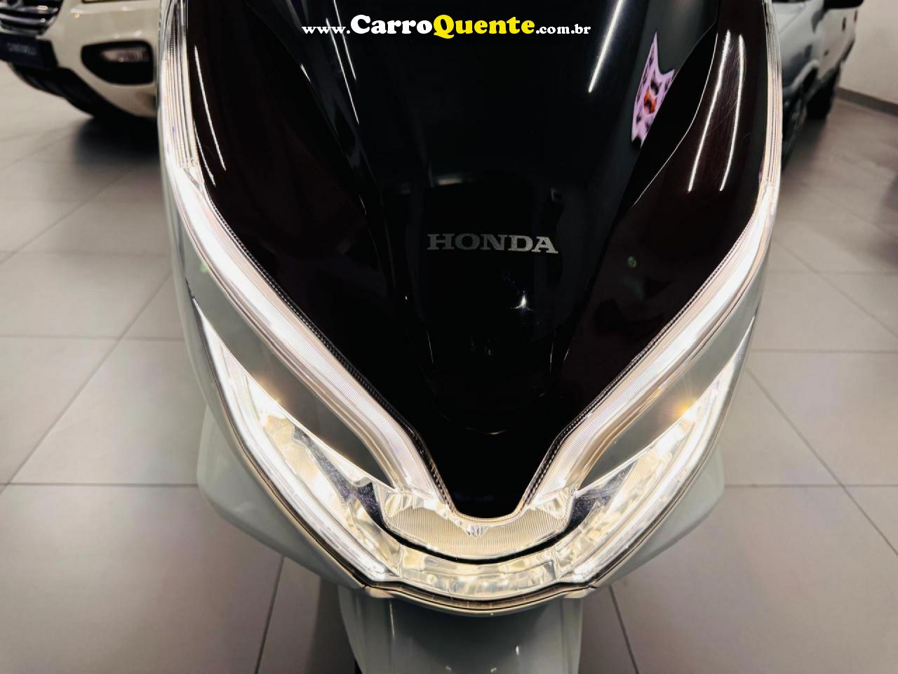 HONDA   PCX 150DLX   BRANCO 2021 150 GASOLINA - Loja