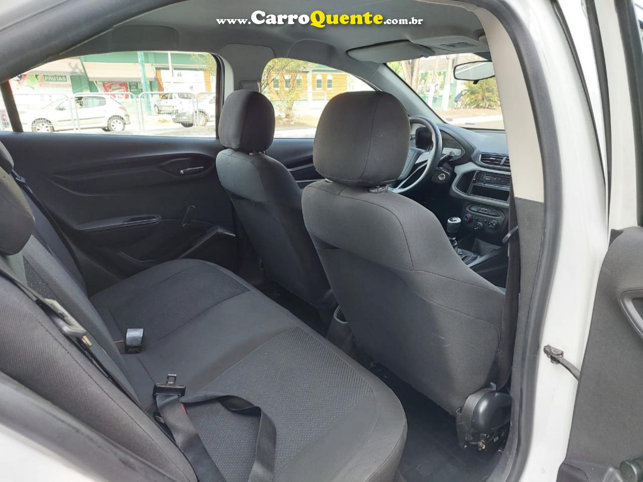 CHEVROLET   ONIX HATCH JOY 1.0 8V FLEX 5P MEC.   BRANCO 2017 1.0 FLEX - Loja