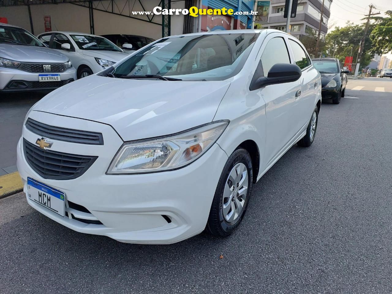 CHEVROLET   ONIX HATCH JOY 1.0 8V FLEX 5P MEC.   BRANCO 2017 1.0 FLEX - Loja