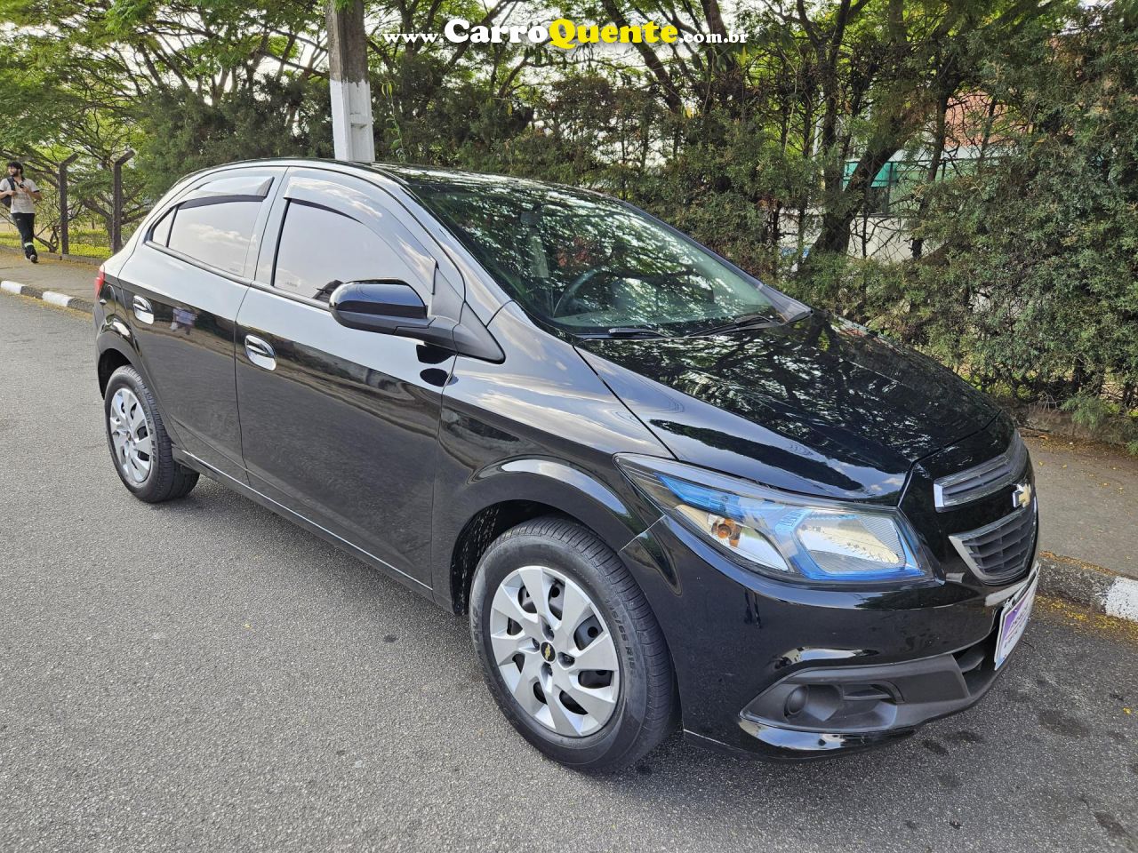 CHEVROLET   ONIX HATCH LT 1.4 8V FLEXPOWER 5P MEC.   PRETO 2015 1.4 FLEX - Loja