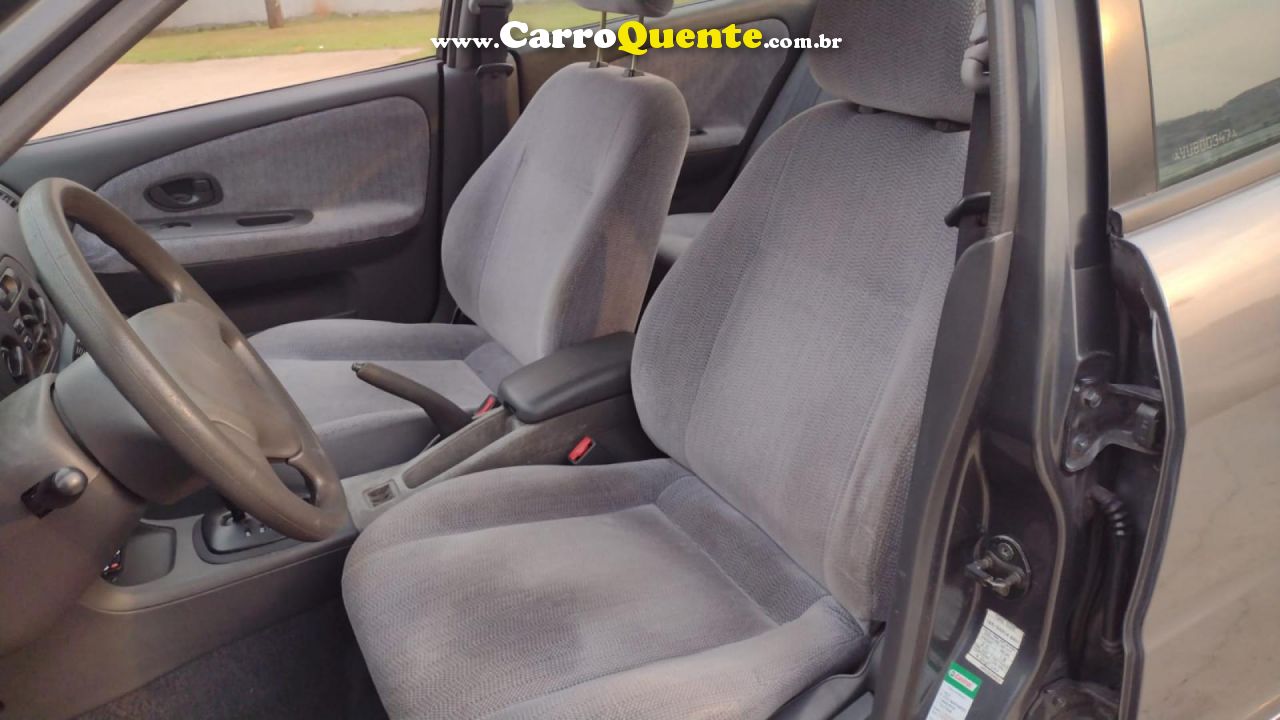 MITSUBISHI   LANCER GLX   CINZA 1997 1.6 GASOLINA - Loja